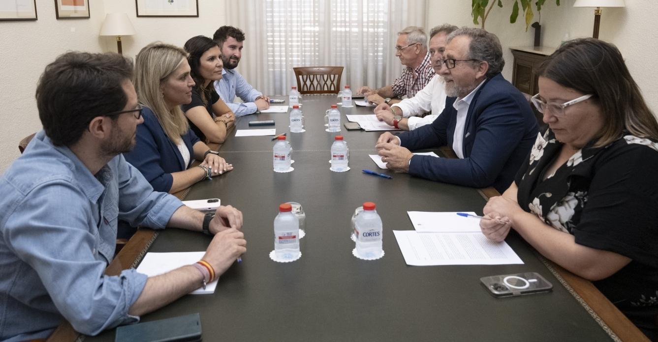 José Martí i Marta Barrachina mantenen una primera reunió per a coordinar el canvi de govern de la Diputació de Castelló