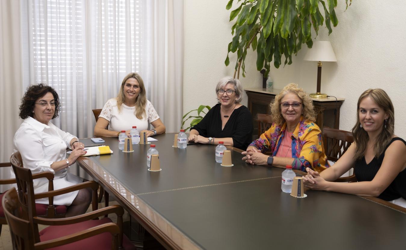 Marta Barrachina: “Vamos de la mano del Colegio de Psicología para visibilizar la salud mental y que las acciones lleguen a los pueblos más pequeños”