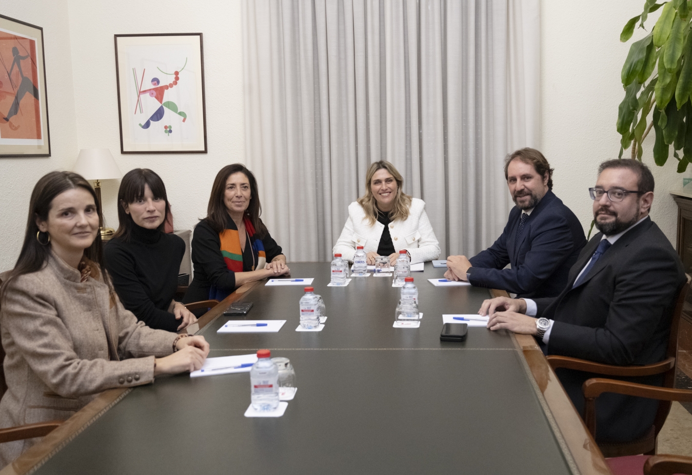 La Diputación de Castellón concederá por primera vez medallas de bronce en el Día de la Provincia y recaerán en Unión de Mutuas y la Mare de Déu del Lledó