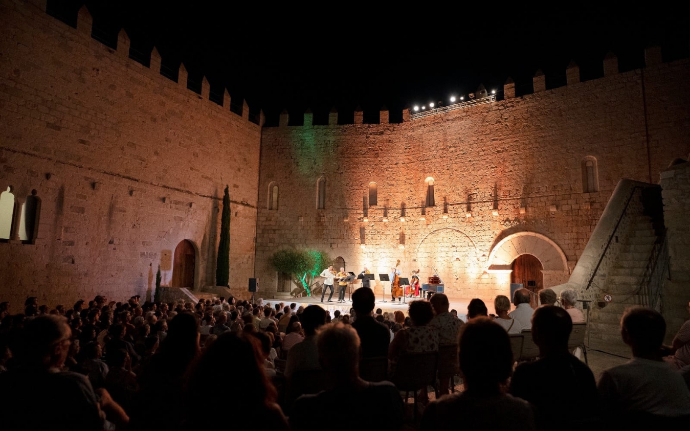 La Diputación de Castellón ensalza el valor cultural del Festival de Música Antigua y Barroca de Peñíscola