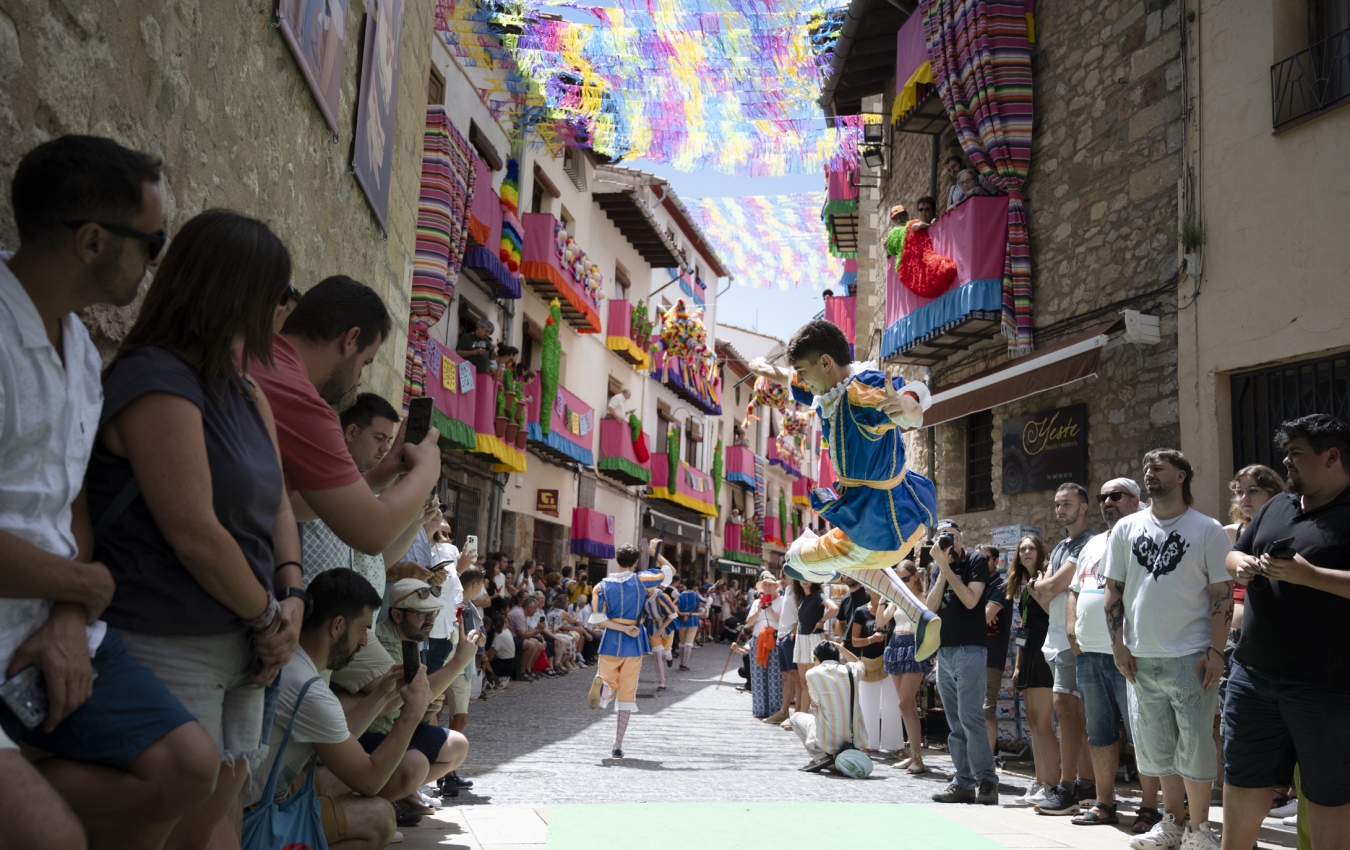 La Diputación de Castellón activa las ayudas destinadas a entidades sin ánimo de lucro para sufragar los gastos para la decoración de las calles del 55 Sexenni de Morella