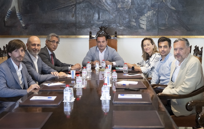 La Diputación de Castellón hace partícipes a las entidades empresariales de su estrategia de marketing turístico